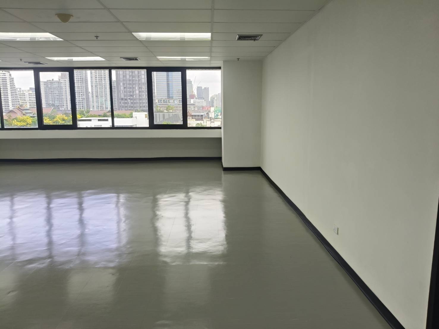 Office Room 5